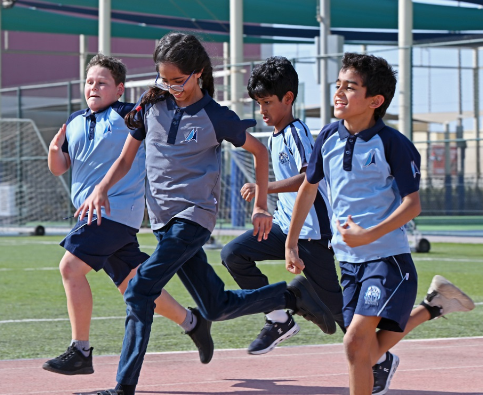 students running 490x400